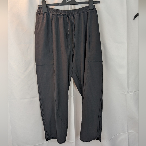 Lululemon Final Play Crop *23" size 12 in EUC - Picture 4 of 9